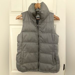 Old navy puffer vest grey